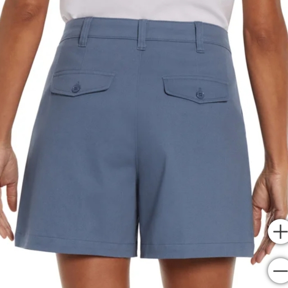 NWT Banana Republic Women's Pleated Short Blue 4 - Picture 3 of 4